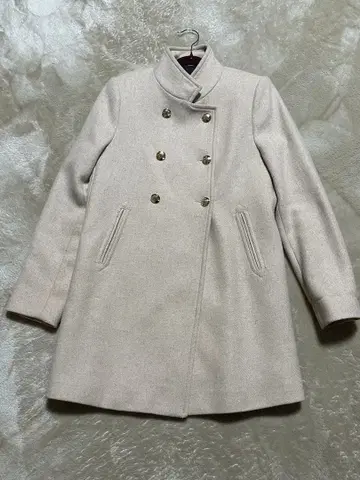 베이지 더블 브레스트 코트