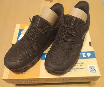 SKECHERS GLIDE STEP 블랙 스니커즈