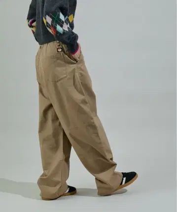 프릭스스토어 웜 끈 포함 이지 팬츠