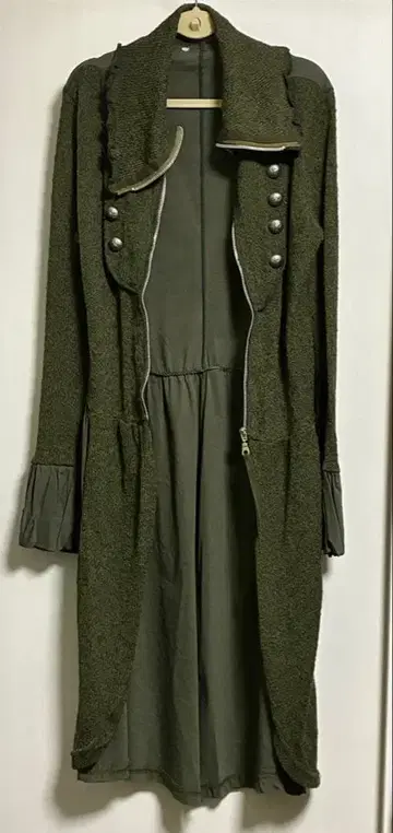 롱 가디건 올리브 그린 이소재 절개 긴팔 벌룬 소매