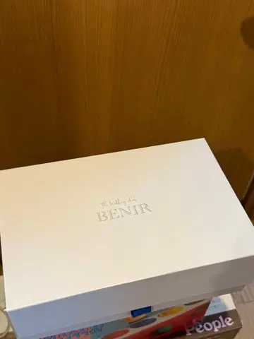 BENIR 화이트 레이스 하이힐