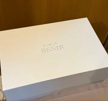 BENIR 화이트 레이스 하이힐