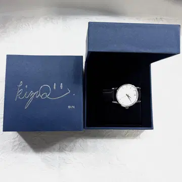 니지산지 [ 그 자체 굿즈 ] 손목시계 야시로 타츠키 모델