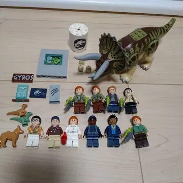 레고 쥬라기 월드 미니 피규어 부품 트리케라톱스 세트