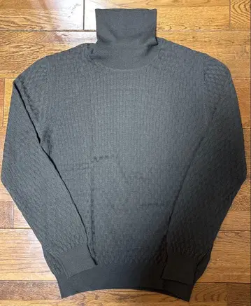 GRAN SASSO 터틀넥 울 다크 그린 이탈리아제