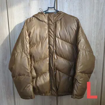 GU 브라운 후드 부착 다운 자켓 L 사이즈