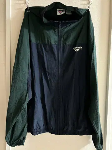 구제 의류 Reebok 나일론 자켓 L