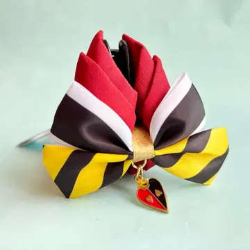 디즈니 빌런 하트의 여왕 헤어 클립