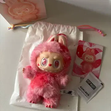 THE MONSTERS Big into Energy Love