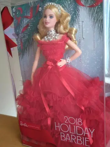 바비 인형 새상품 홀리데이 바비 레어 2018