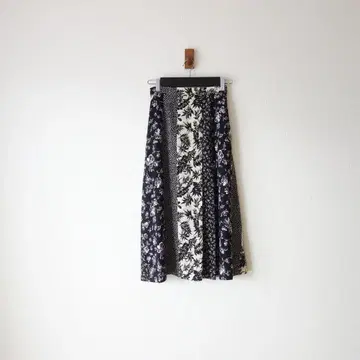 URBAN RESEARCH ROSSO/보타니컬 롱 스커트