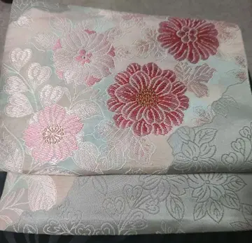 화사하고 화려한 나고야 오비, 핑크 농담 꽃무늬, 실버 바탕, 순수 실크