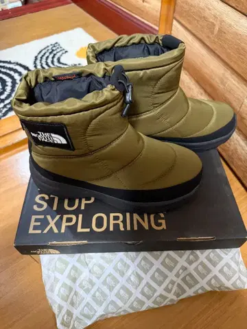 더 노스페이스 아웃도어 신발 올리브