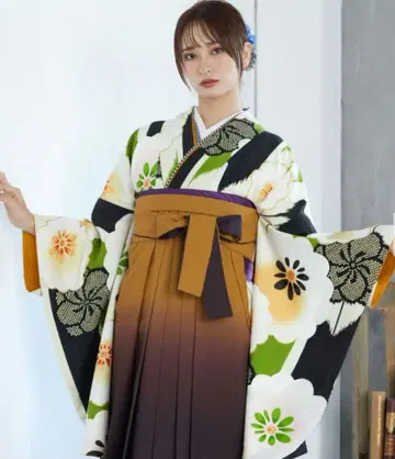 홍일점 니샤쿠소데 기모노 하카마 2종 세트