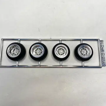 아오시마 휠 1/24 스타샤크 14인치 프라모델 모형 구형 자동차