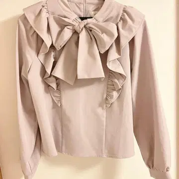 evelyn 프릴 보타이 리본 블라우스 핑크