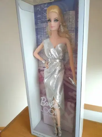 바비 인형 새상품 룩 실버 레어