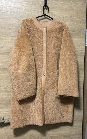 드로어 무스탕 코트 사이즈 36 베이지