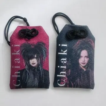 DEZERT 치아키 생탄 한정 판매 음성 부적 2점 세트