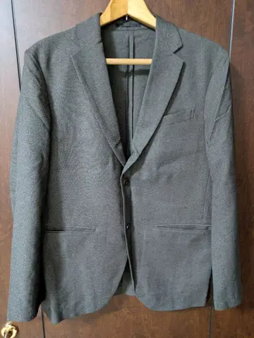 UNQLO 감동 자켓 다크 그레이 슬림 핏 M 사이즈