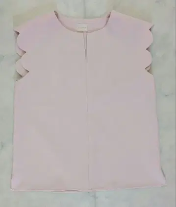 [ LialaXPG ] 핑크 스캘럽헴 슬리브리스 상의