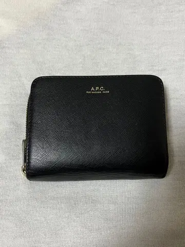 아페쎄 A.P.C. 블랙 가죽 접이식 지갑 새상품급