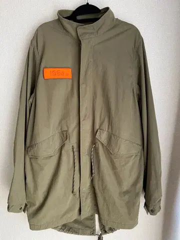 HUF 모즈 코트 1984 와펜 백 프린트 M 사이즈