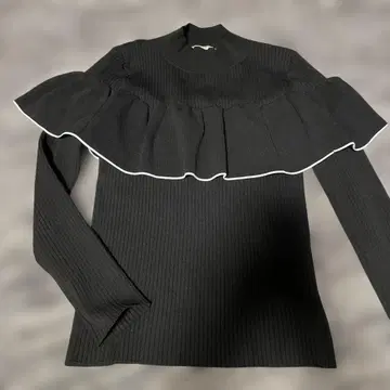 프릴 장식 블랙 니트 유나이티드 애로우즈 도쿄