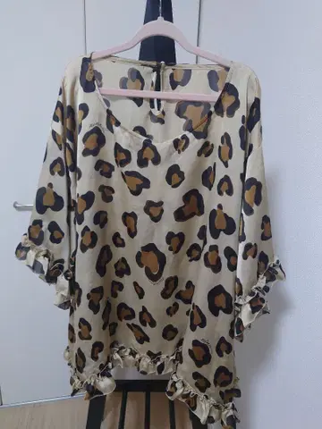 니나뮤우 레오파드 무늬 오버 사이즈 루즈핏 튜닉