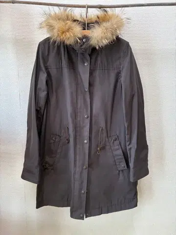 IENA 퍼 부착 후드 코트