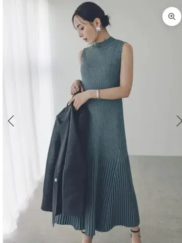 슬리브리스 리브 니트 원피스