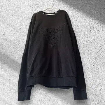 [ 인기 ] GUESS 게스 로고 자수 맨투맨 블랙 M 사이즈 스트릿