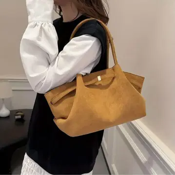 브라운 스웨이드풍 토트백