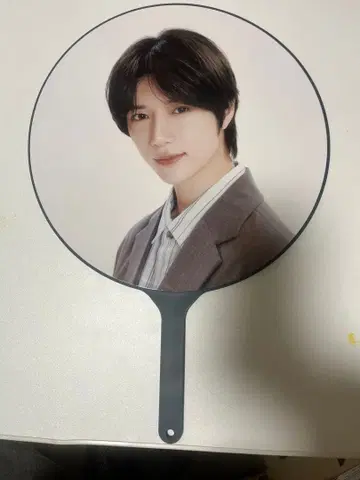 K-POP 아이돌 부채 얼굴 사진