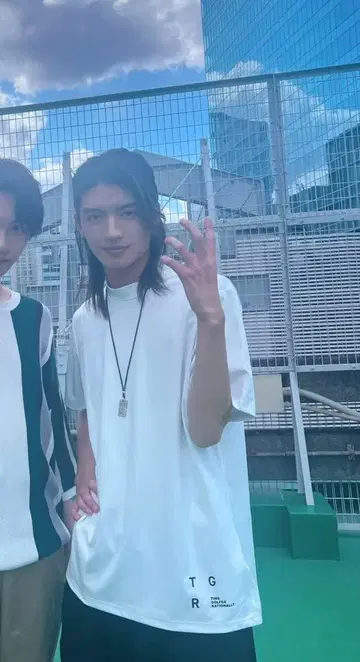 가면라이더 기츠 아즈마 미치나가 의상 반팔 셔츠