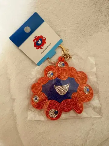 오사카 간사이 박람회 미야쿠미야쿠 큐빅 키링 미야쿠미야쿠 컬러