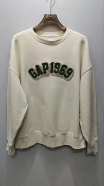 크루넥 맨투맨 아이보리