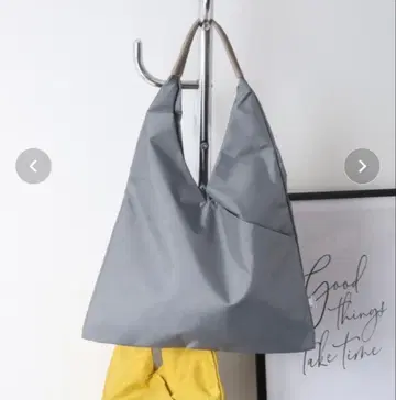 완판템 FUNALIVE 삼각형 형태 경량 토트백