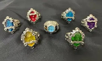 신 봉고레 링, 아크릴 스탠드 등