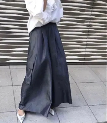 새상품급 Lig. 리그 도트 와이드 카고 팬츠 블랙 바스락 광택감 있음