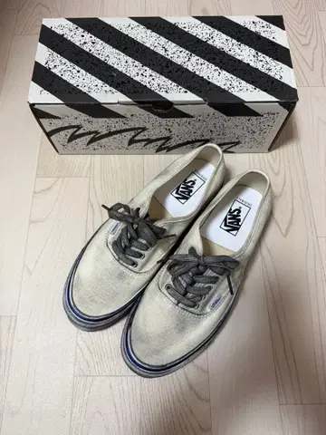 VANS 볼트 오센틱