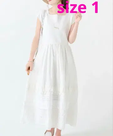 체스티 도킹 니트 원피스 화이트 사이즈 1