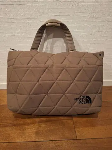 새상품급 THE NORTH FACE 퀼팅 백 카키