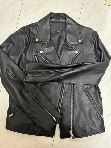 블랙 가죽 라이더 자켓