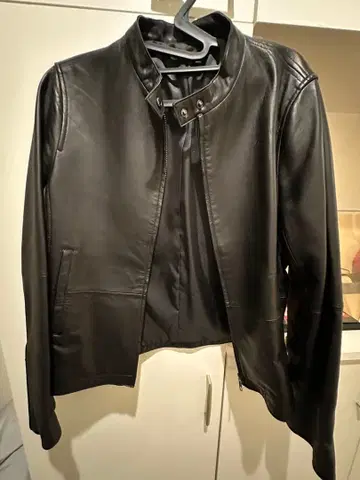 블랙 가죽 자켓