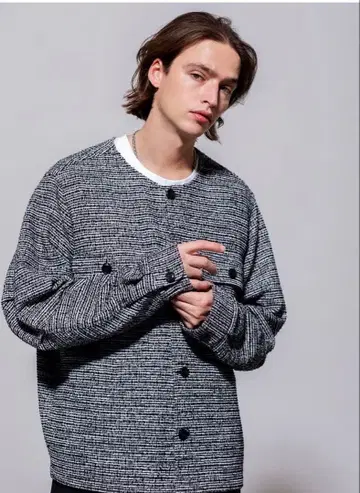 VICTIM 부클레 니트 노카라 자켓