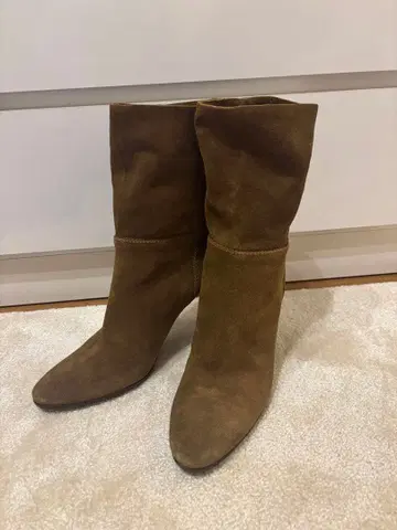 쥬세페 자노티 스웨이드 하프 부츠