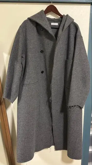 [ MAISON SPECIAL ] 후드 부착 롱 코트