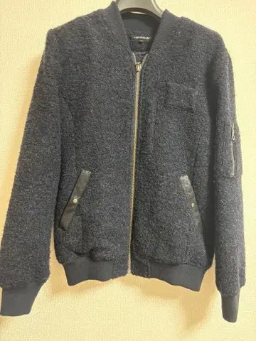 LAUTREAMONT 네이비 자켓