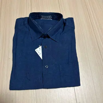 네이비 긴팔 셔츠 가슴 포켓 부착